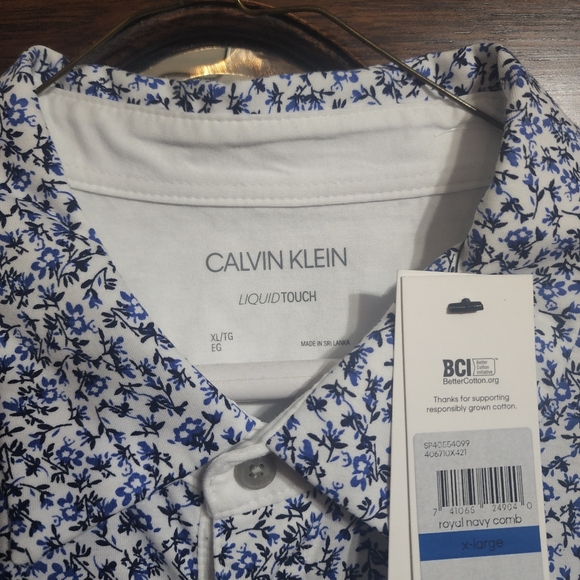Calvin Klein Short Sleeve Button Up Shirt - Picture 3 of 4